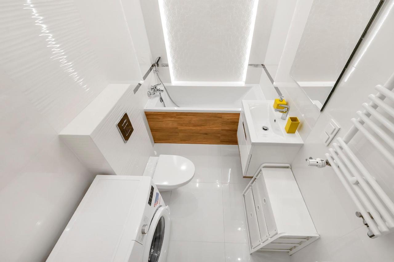 Appartement Lumina Deluxe Varsovie Extérieur photo